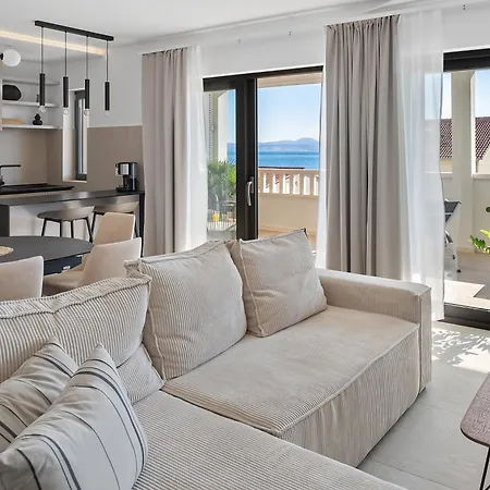 Luxury Tommy's Apartment