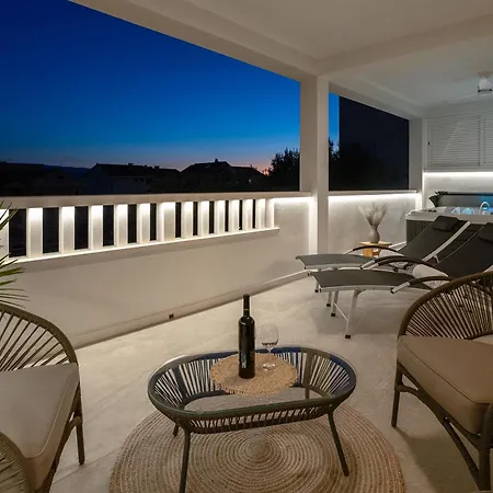 Apartment Luxury Tommy's
