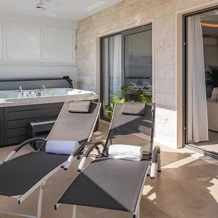 Luxury Tommy's Apartment