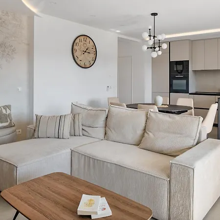 Apartment Luxury Tommy's Duce